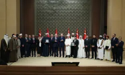 Erdoğan: ‘İslam coğrafyası 200 yıldır etnik ve mezhebi ayrımlarla bölünmeye çalışılıyor’