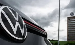 Volkswagen ve Mercedes'in ilk çeyrek kârında sert düşüş: ABD vergileri alarm veriyor