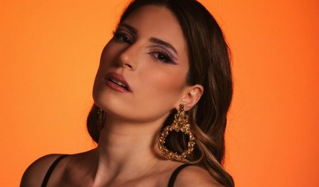 Aslı Özer'den ilk 'solo'