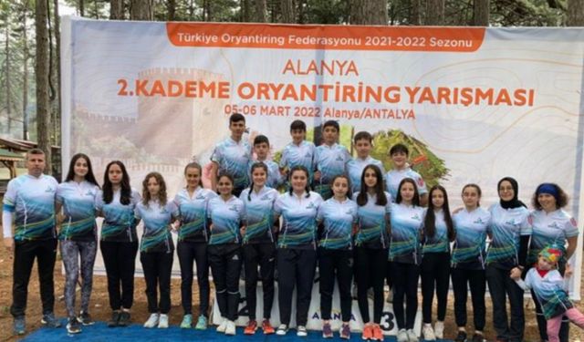 Bursa İnegöl Oryantiring sporcuları 13 madalyayla döndü 