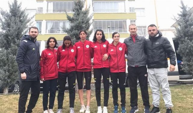 Kocaeli İzmit Belediyesporlu atletler rotayı Ankara’ya çevirdi 