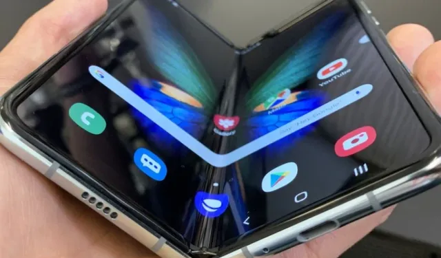 Samsung’dan Katlanabilir Şeffaf Ekran Hamlesi: Telefonlar Artık Hem İçten Hem Dıştan Katlanabilecek