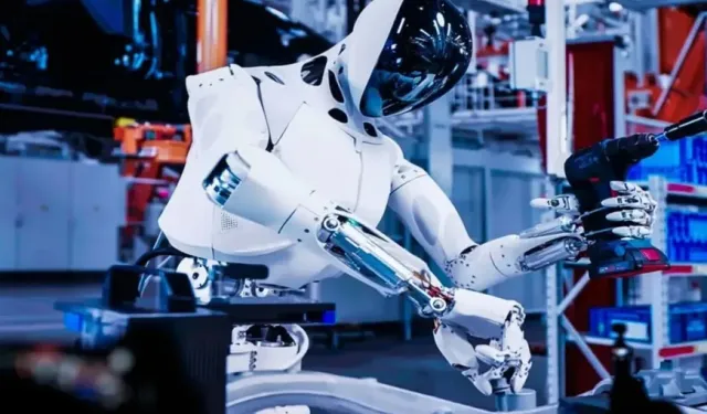 Xpeng, insan benzeri robot Iron ile elektrikli araç üretiminde yeni bir dönemi başlattı