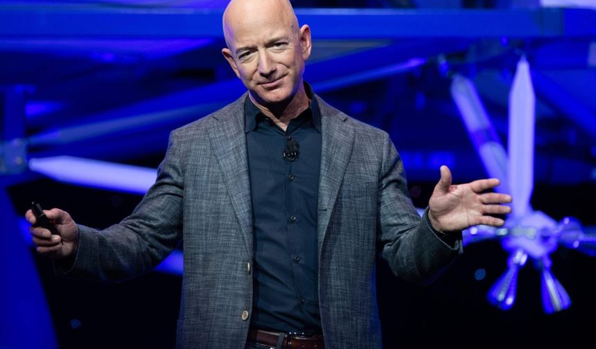 Jeff Bezos, lüks yatıyla Muğla koylarında!