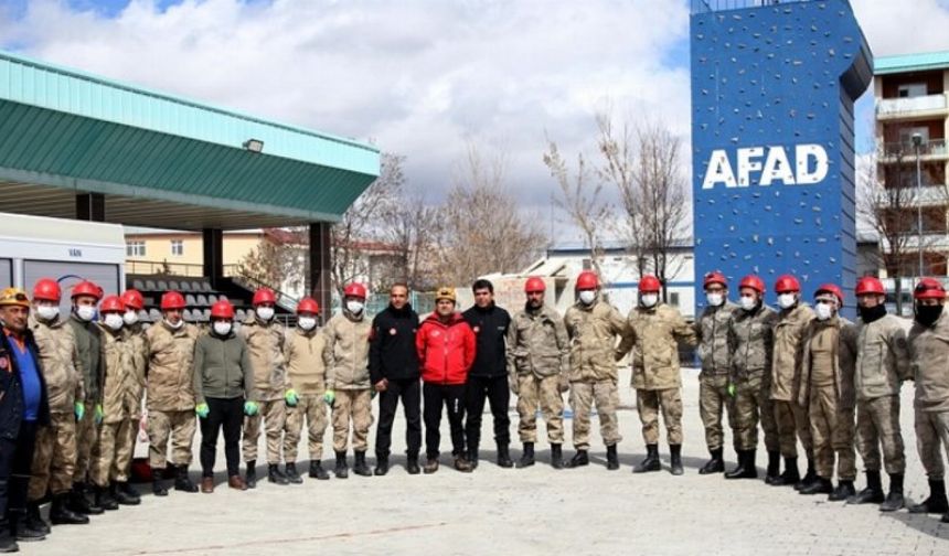 Van'da terörle mücadelenin korucuları afetlerde de hayat kurtaracak