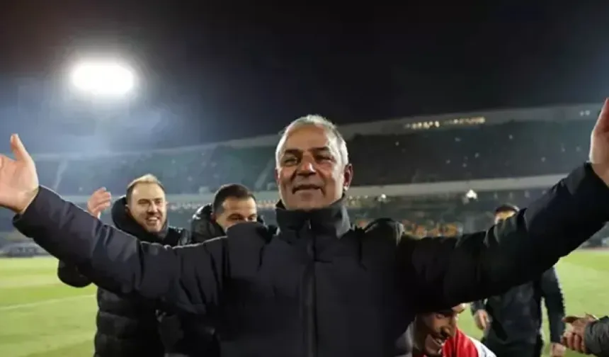 İran'a giden İsmail Kartal, Süper Lig'den Florent Hadergjonaj transferi için harekete geçti
