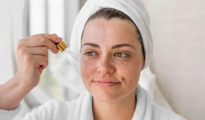 Serum Kullanımında Sık Yapılan İki Hata Cilt Sağlığınızı Tehlikeye Atabilir
